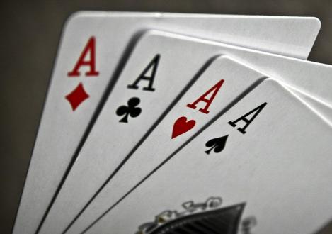 Regeln für das Spielen der Narrenkarten 52